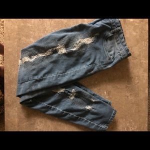 Stylish ripped skinny jeans